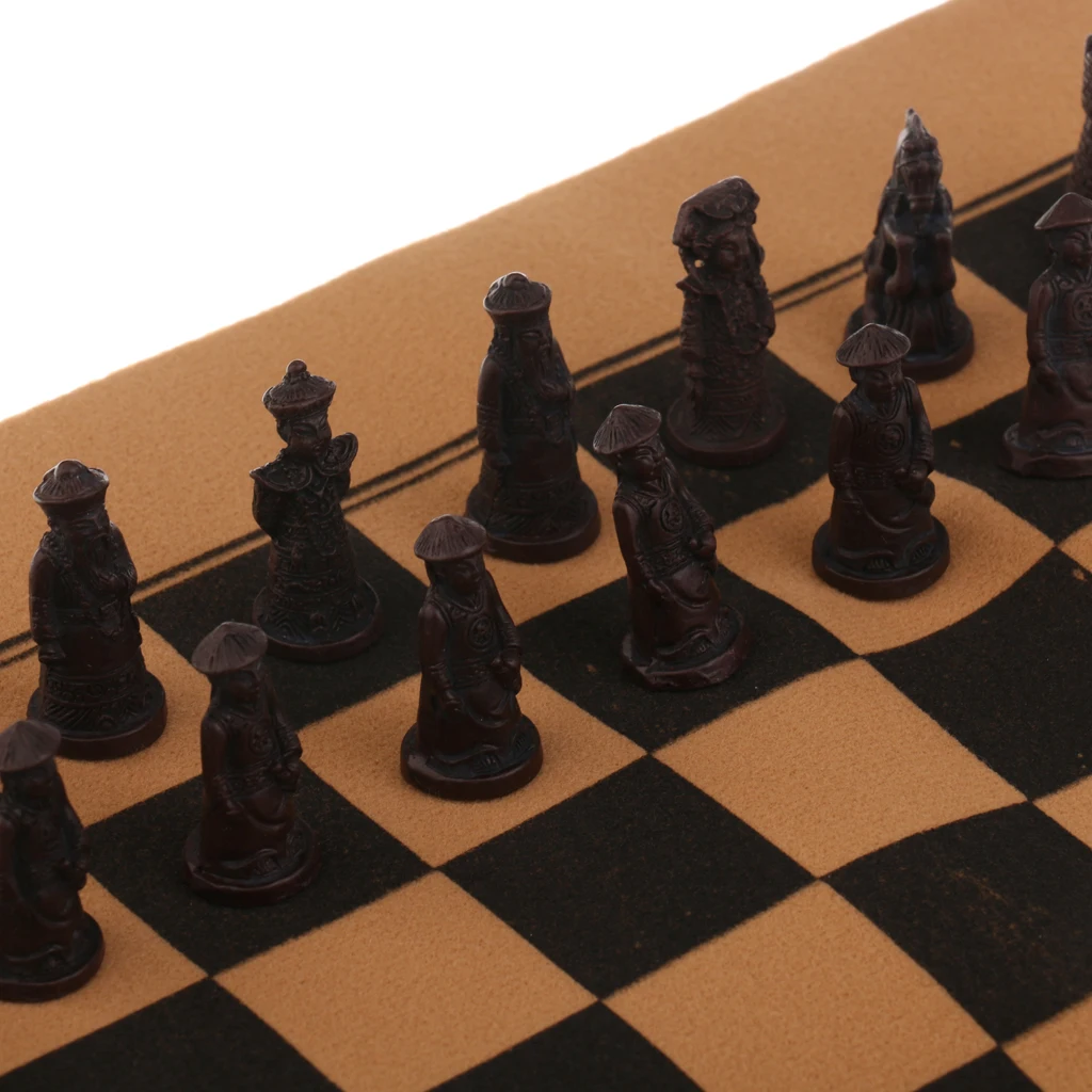 

Handmade Resin Chinese Chess Set Foldable Luxury Checkerboard Antique Soldiers Figurines for Picnic Travel and Home