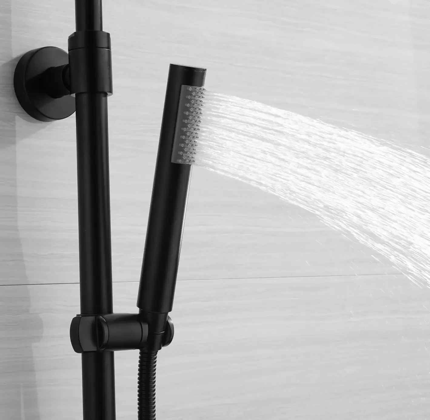 Set doccia a temperatura costante nero opaco esposto in acciaio inossidabile di lusso soffione a pioggia ultrasottile con palmare