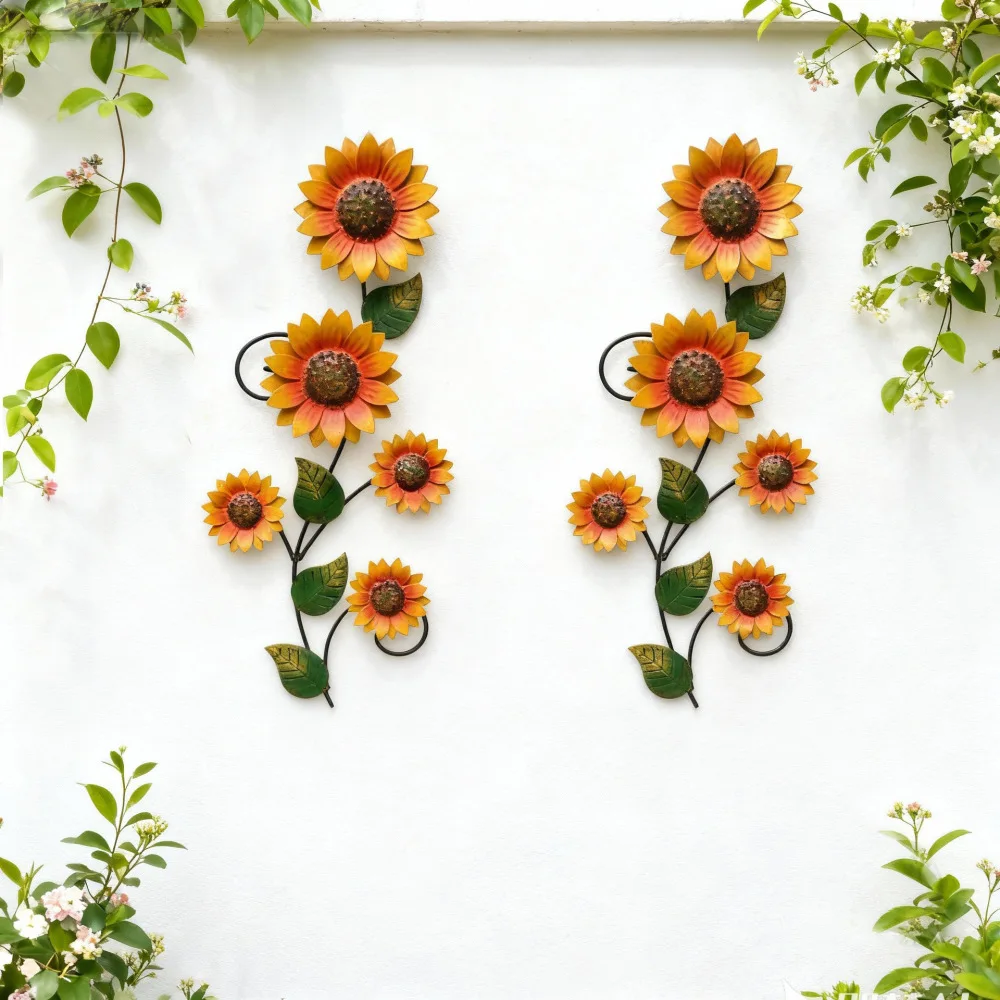 Metal Sunflower Wall Hanging Ornament For Indoor Living Room Exterior Garden Fence Courtyard Rustic Home Art Decor