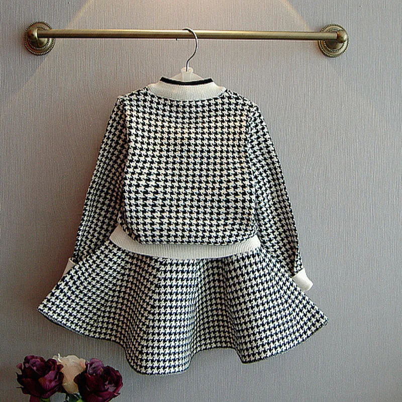 Children's Clothing2026Autumn and winter girls' houndstooth knit set, children's long-sleeve sweater cardigan dress