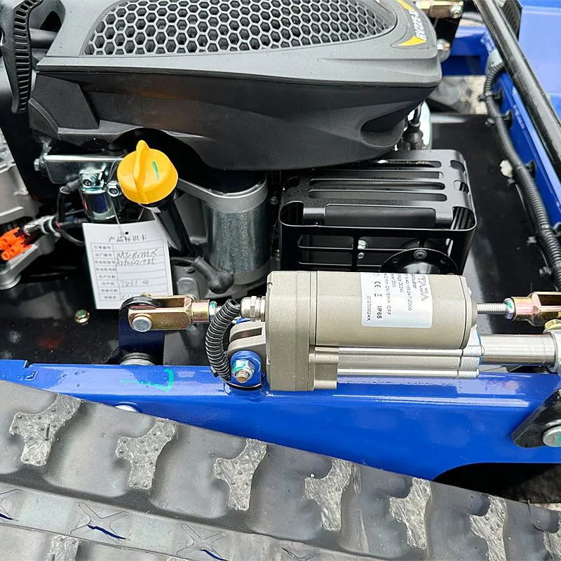 Customized Lawn Mower Remote Control Grass Cutter Lawn Mowers with a Throttle Control Valve for Factory