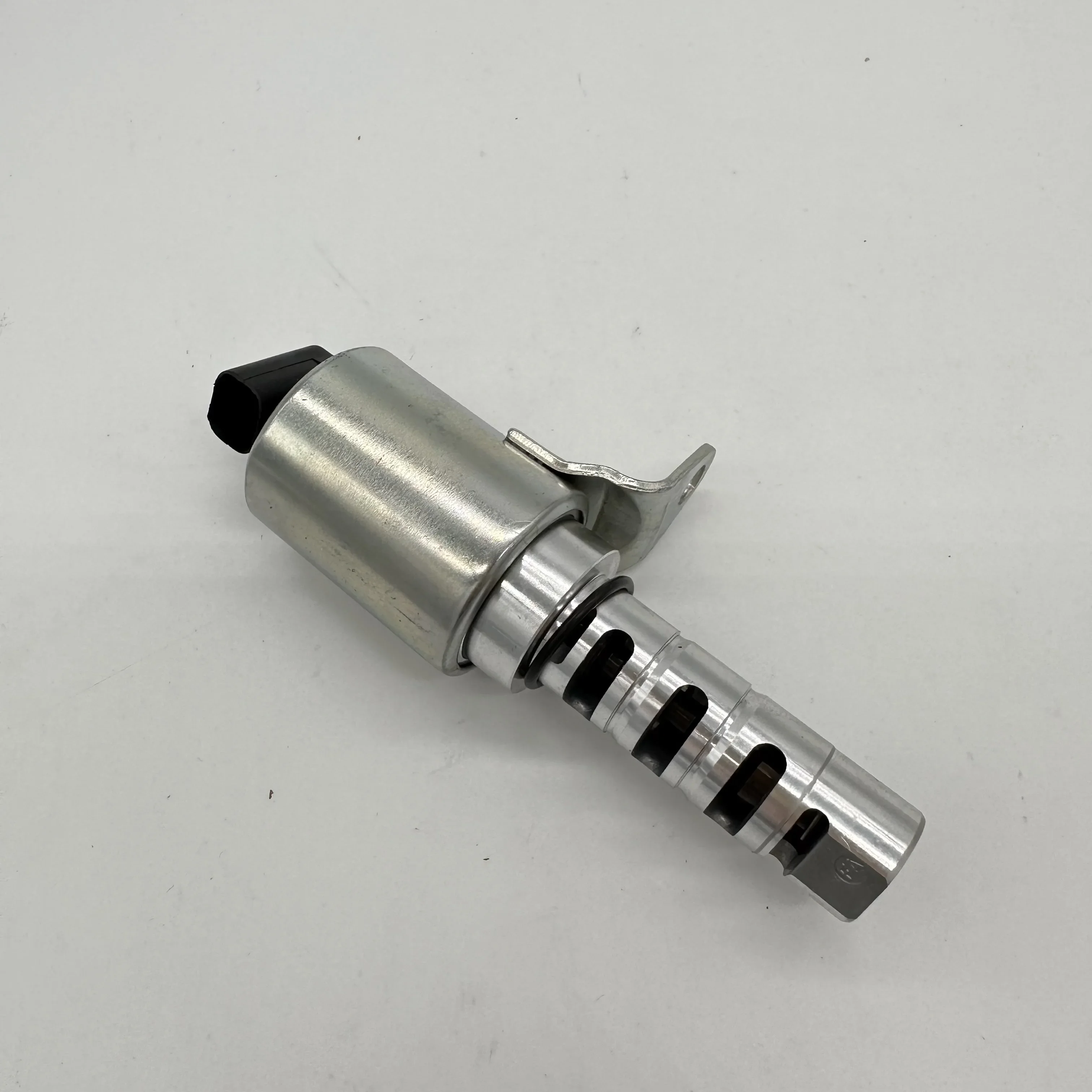 

LR025652 Sensor Control Valve Timing Solenoid For Range Rover Evoque Discovery Sport Freelander 2 LR025652