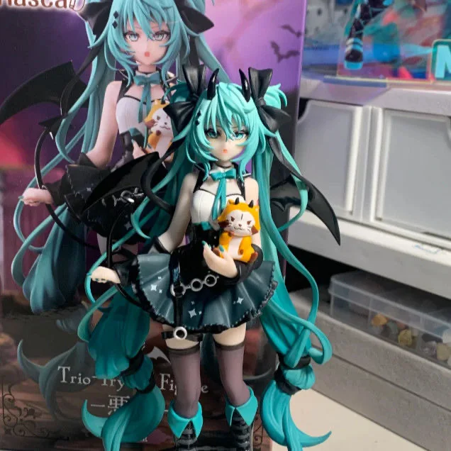 20CM Anime Hatsune Miku Little devil raccoon Kawaii Action Figure PVC Doll Model Toys ornament Desktop Decoration Gifts