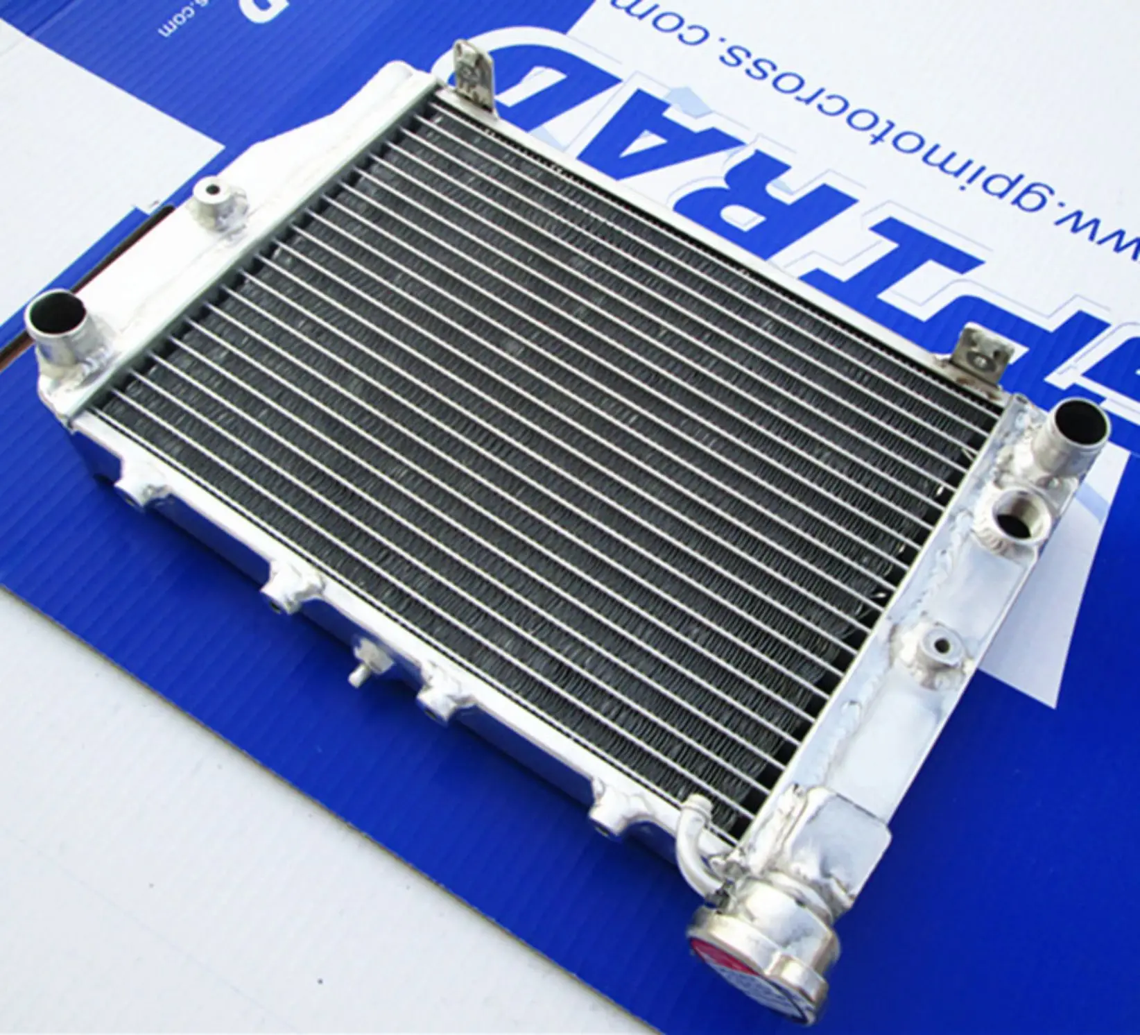 

For 1982-1986 Honda Magna 700 VF700C Aluminum Radiator Cooler Cooling Coolant 1982 1983 1984 1985 1986