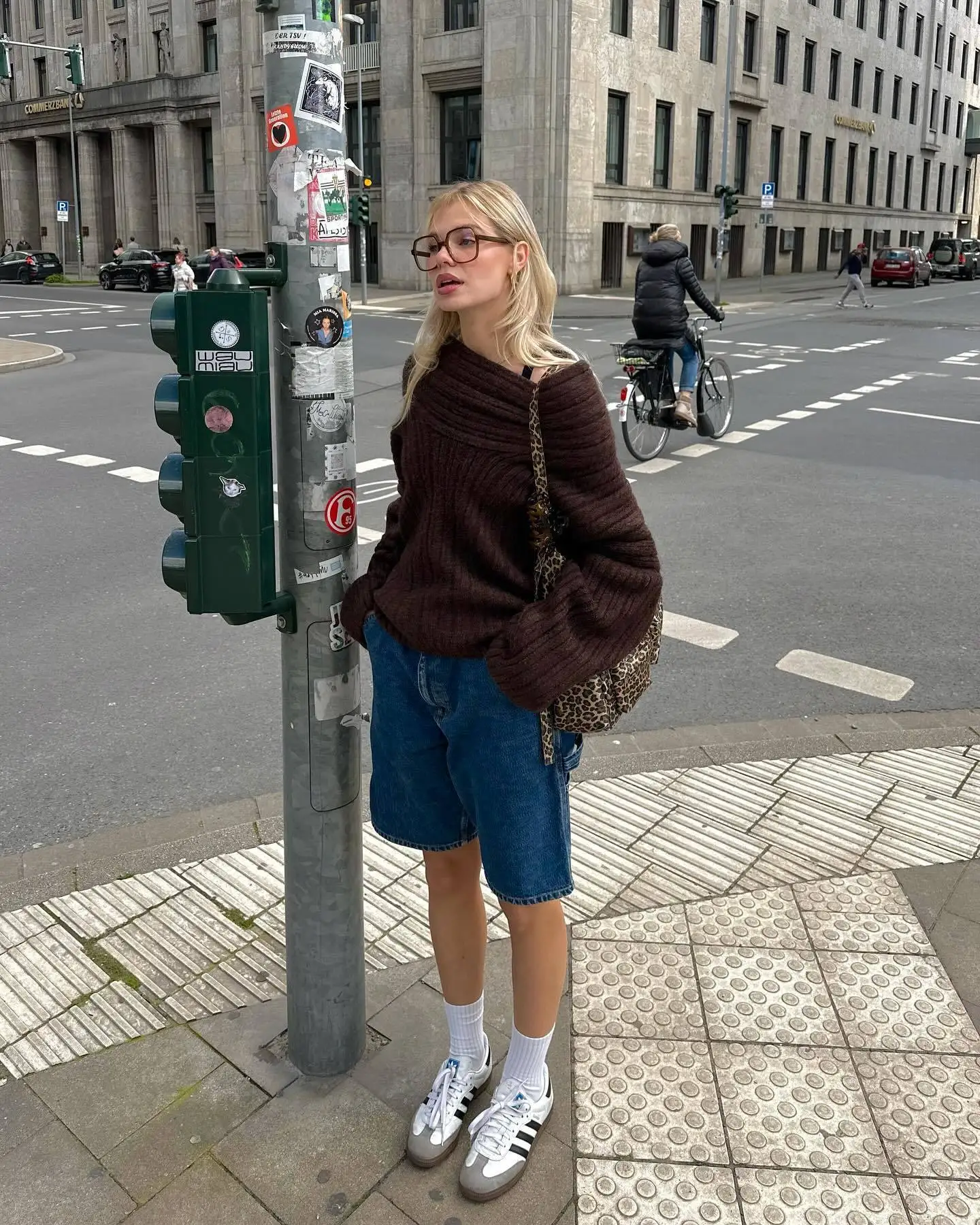 DSMTRC ファッションヴィンテージルーズニットトップ女性秋冬特大オフショルダープルオーバーストリート長袖ニットセーター