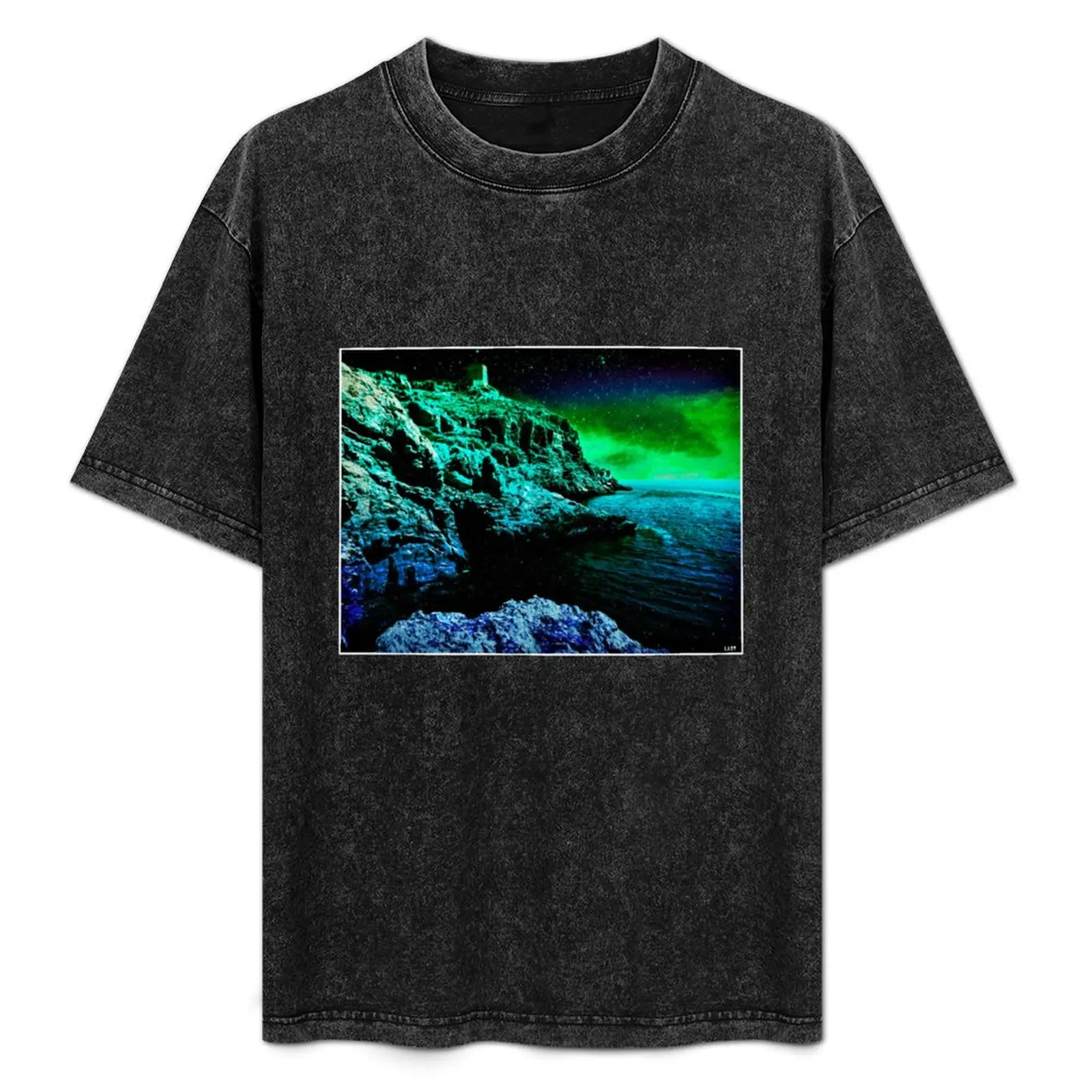

Emerald Tower T-Shirt Simple Print Design T-Shirt