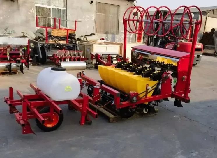Garlic planting, fertilization and coating machine, batching machine, garlic seeding machine