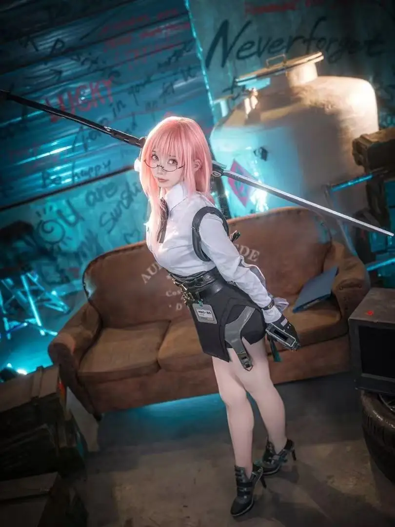 Tsukishiro Yanagi Cosplay Anime Spiel Zenless Zone Zero Cosplay Kostüm Rosa Langes Haar Rollenspiel Schuhe Halloween Zubehör