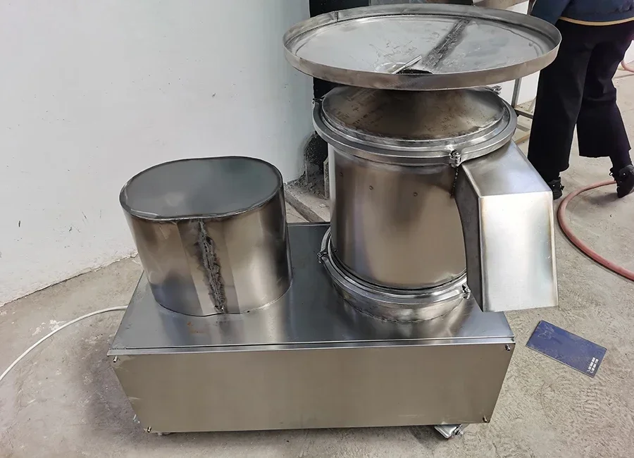 Small cost egg boiling breaking egg breaking separating egg cracking breaking machine