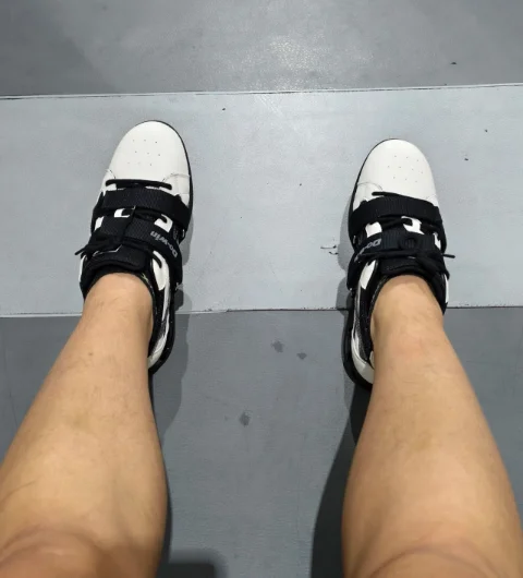 جديد حار 2025 المهنية المحمولة القرفصاء العميق أحذية رفع الأثقال محايد رفع الأثقال السومو النعال أحذية رياضية السومو #1