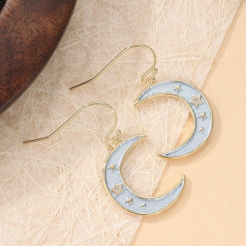 Vintage-Design Goldfarbene Damen-Ohrringe Kreative Geometrie Metall Handgeschnitzte Stern-Mond-Hängeohrringe für Frauen – Detail 1