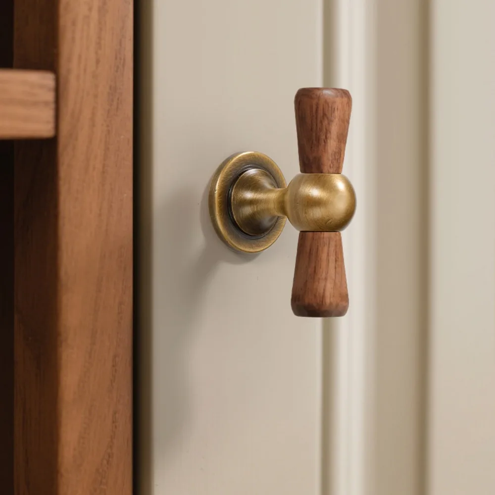 

Walnut Wood Retro Brass Shake Hands Middle Ancient Style Bronze-colored Cabinet Door Handle Wardrobe Door Small Handle