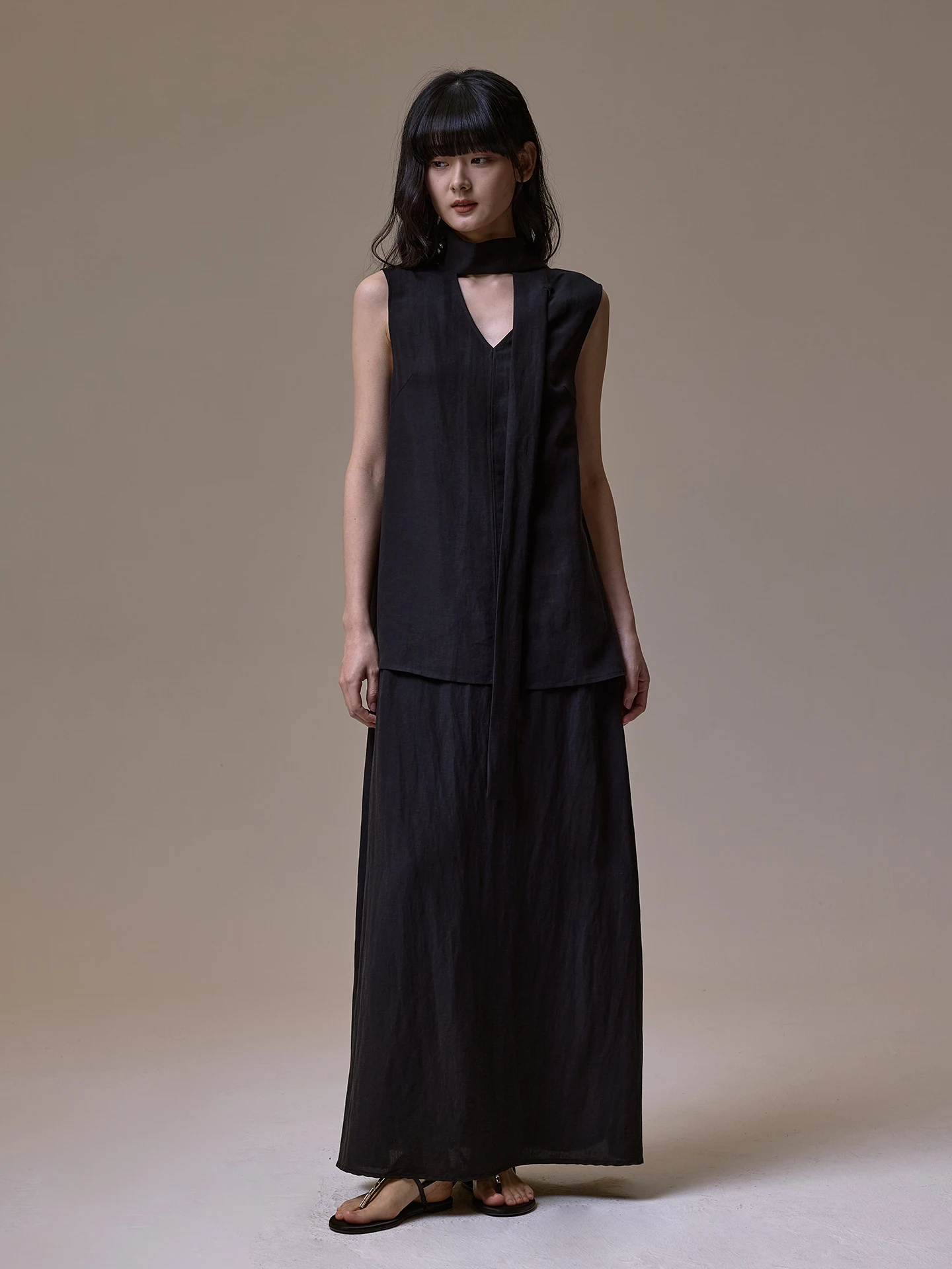 

INOUT HRQ2026 Summer Simple Color Sleeveless V-neck Draped Feel Top Half Skirt Set Women's Fashion Casual Outfit