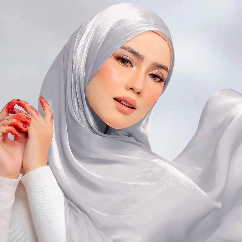 Lenço de seda liso Shimmer para mulheres, macio cetim crepe hijab, lenço muçulmano leve, lenço da Malásia, 180x70cm