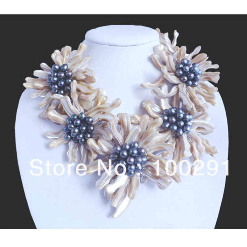 

Beautiful Handmade Flower Necklace American Wedding Jewelry 20"