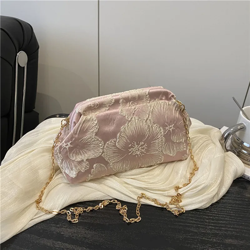 

Вышивка цветов в китайском стиле, морские маленькие клатчи, кошелек для женщин, бежевый, черный, модная ретро-сумка через плечо с цепочкой