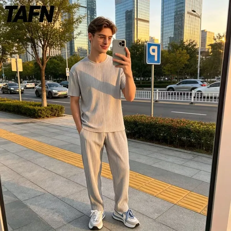 Miyake Pleated 2026 New Men's Pants Draped Loose Pleated Wide-Leg Pressed Pleated Straight Fashion Summer Casual Trousers Pleat