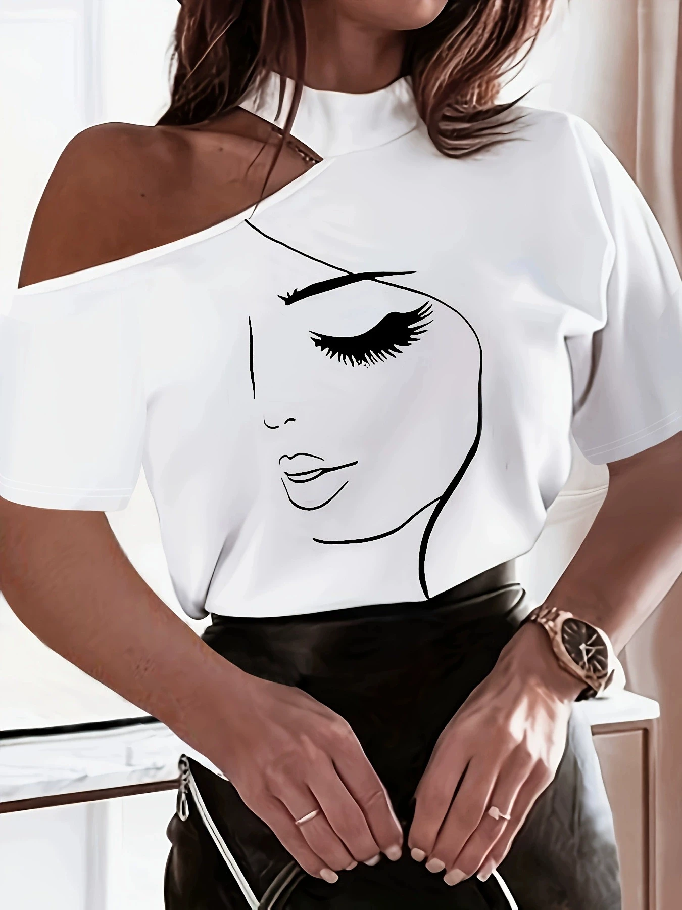 

Abstract Print High Collar Short Sleeve T-Shirt Shoulder Bared Sexy Top for Women Fashionable Casual Top