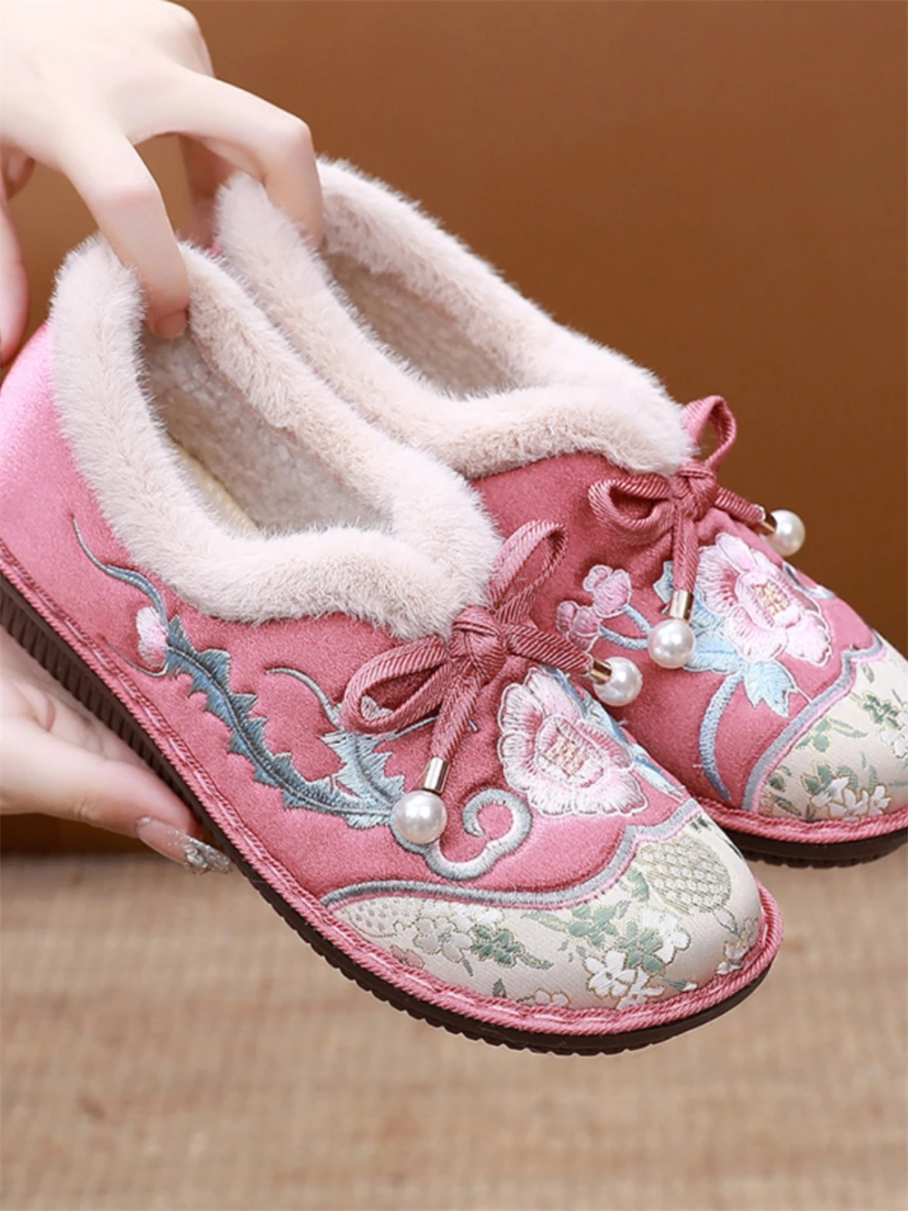 1 pair New Warmth Women Winter Plush Thickened Shoes Lady Antique Embroidery Non-slip Soft Sole Shoe Hanfu Accessories Girl Gift