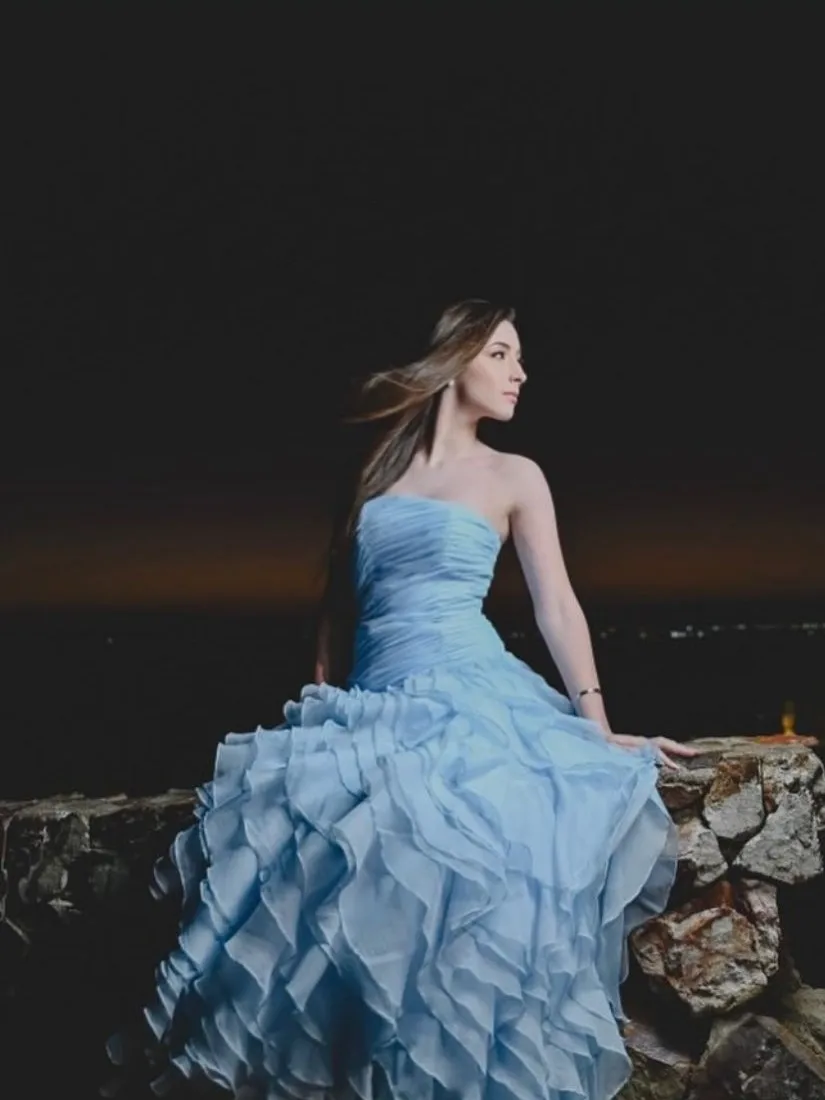 Boho Style Prom Gowns Light Blue Fashion Ruffled Party Dress A Line Strapless Off Shoulder Prom Dresses Draped Custom Made