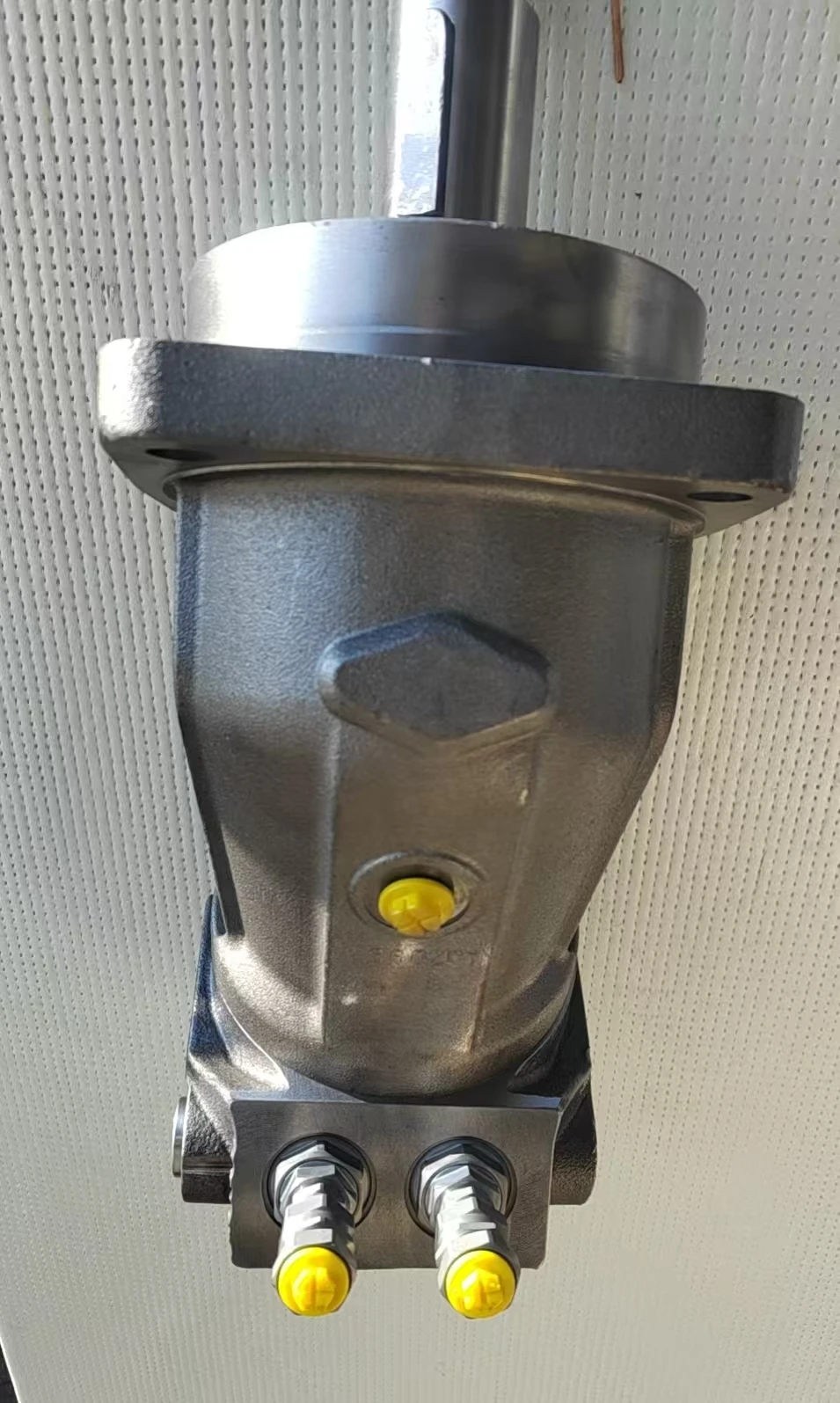 A2FM107 A2FM125 High Pressure Gear Pump A2FM107/61W-VBB192J-K R992001369 Fixed Axial Piston Motor - view 2