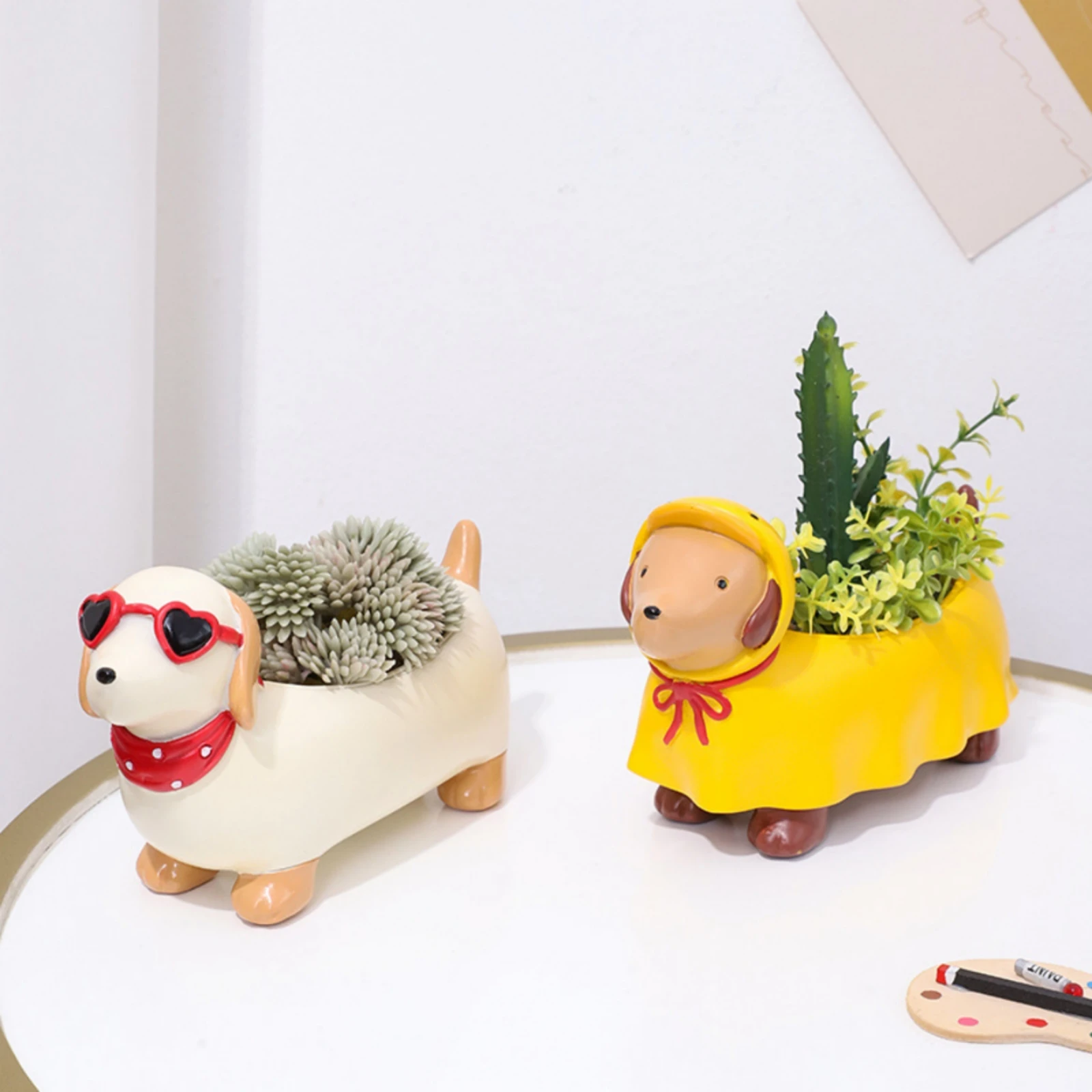 Dachshund Planter Resin Dog Planter Dachshund Flower Pot Cute Compact for Plant Lovers, Desk, Windowsill
