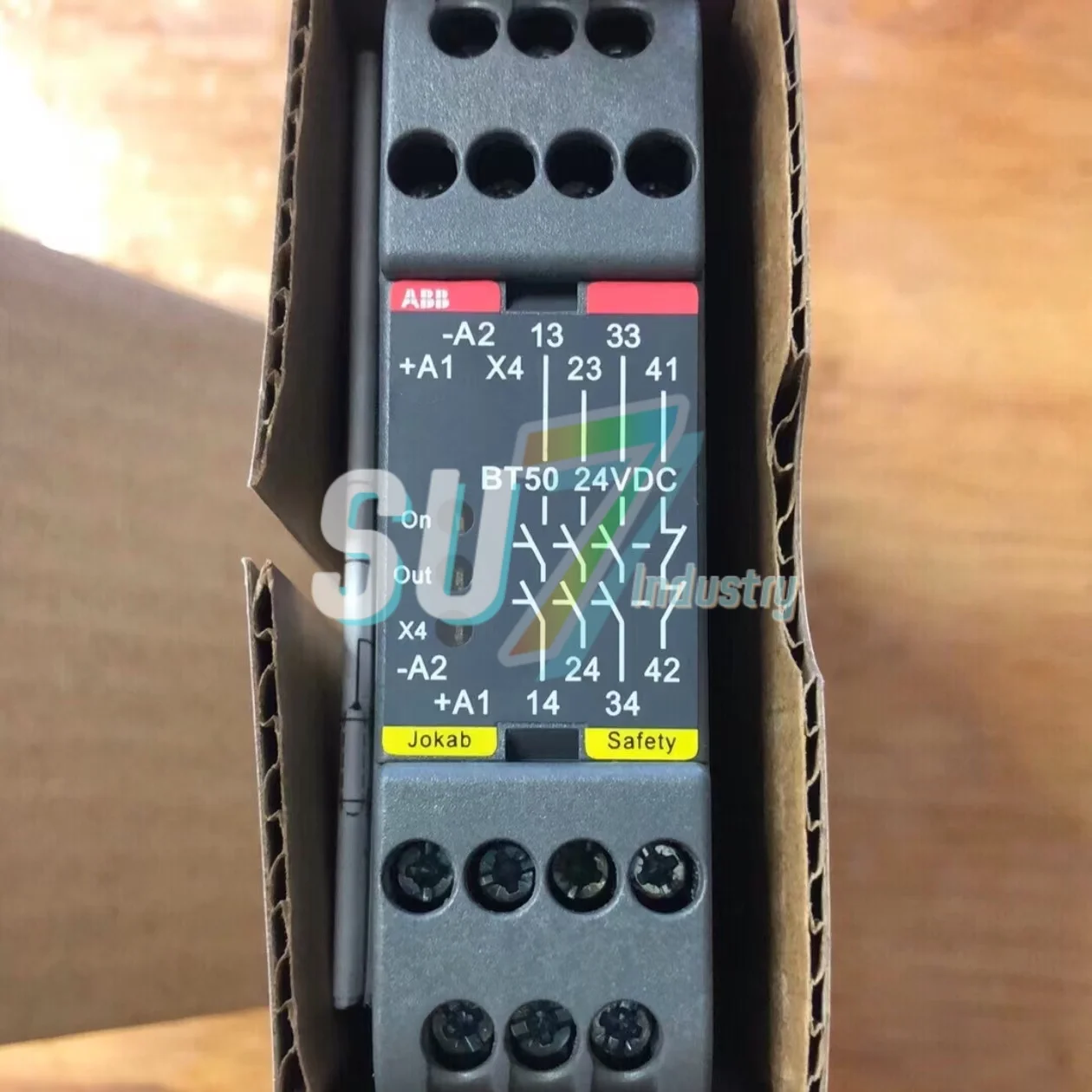 Modul Keamanan 2TLA010033R3000 Baru asli