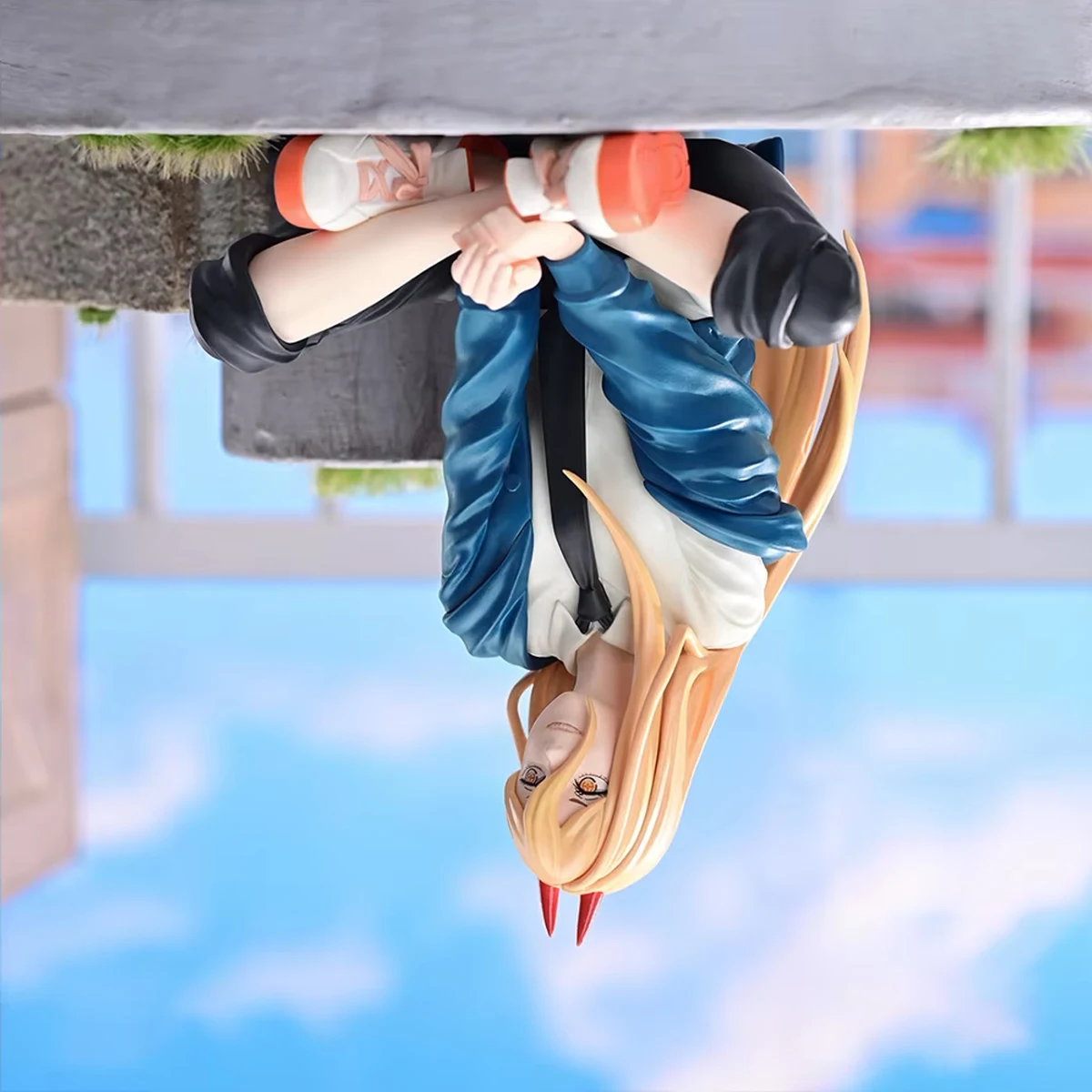 

Anime Chainsaw Killer Figure Power Action Figurine sitting pose Denji Power Figure PVC Model Doll Collection Toy Christmas Gifts