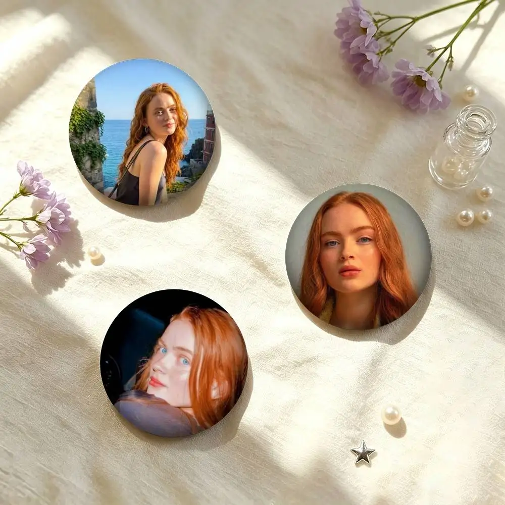 S-Sadie Sink T-TV Actress 25 32 44 58 75mm Badges Personalized Round Brooches Pins Accessory Gift