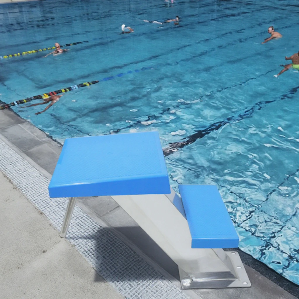 

Портативная стартовая платформа для соревнований по плаванию, используемая в бассейнах для соревнований по плаванию