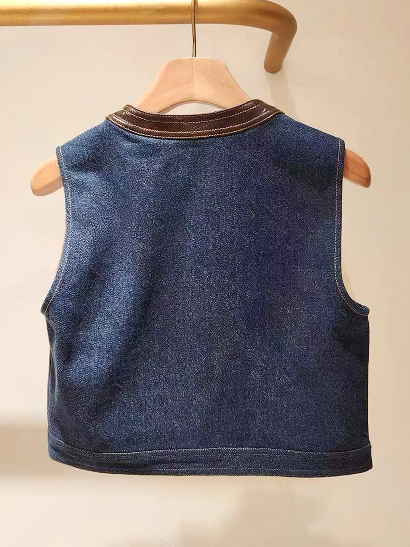 

S Home South Oil High End Women's Faion 2025 Autumn New Vintage Patchwork Leather Denim Vest Top Quali Polyester Fiber