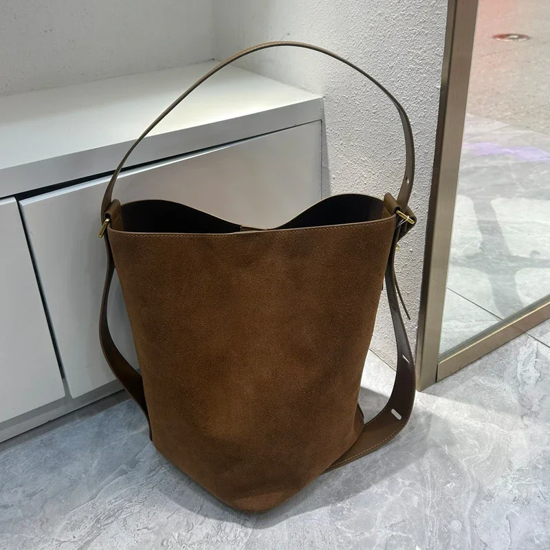 

New Genuine leather women's shoulder cross luxury designer bag head layer frosted cowhide female handheld underarm bucket bag