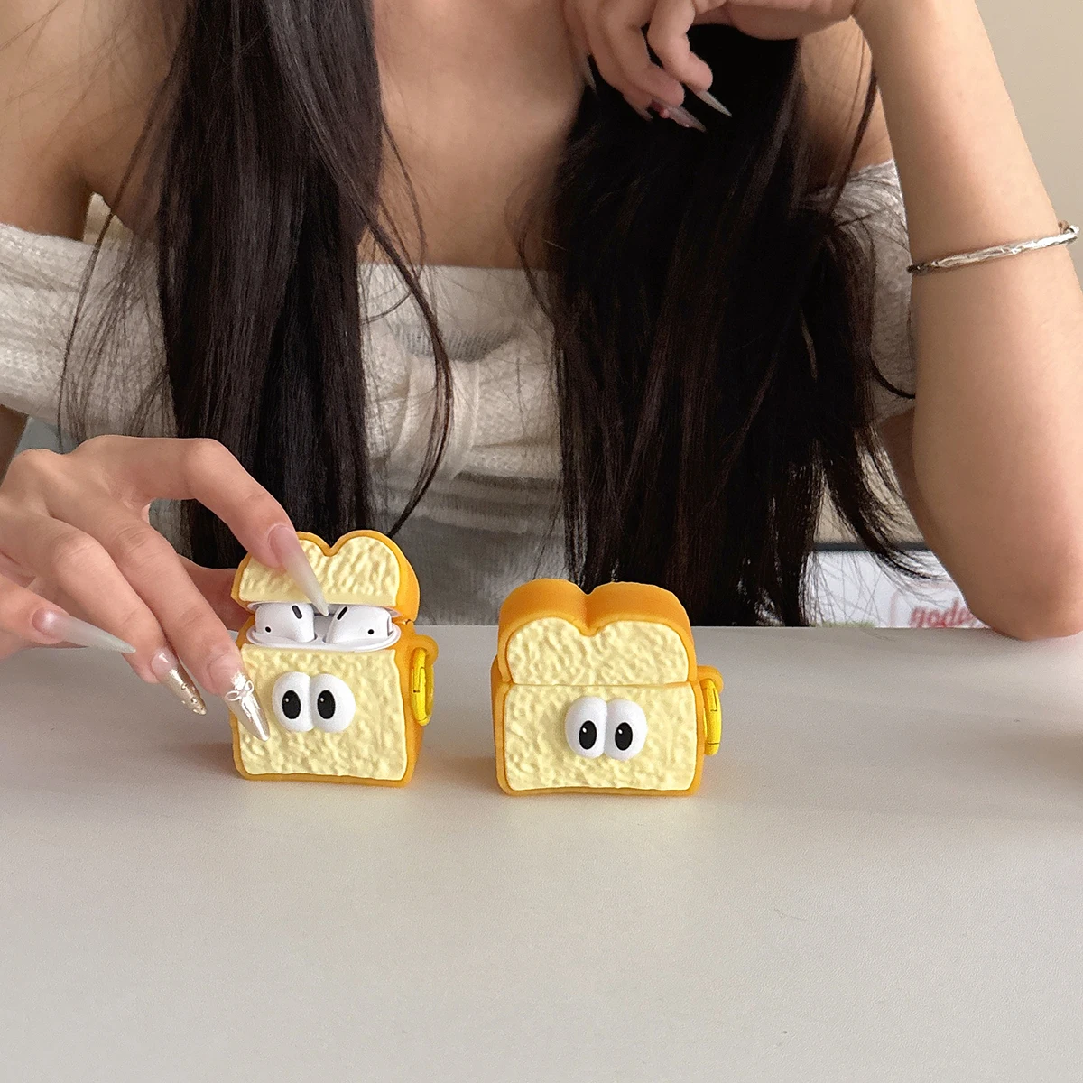 حافظة Big Eye Toast لأجهزة Apple AirPods Pro 1 2 3 AirPods 4 مقاومة للغبار لأجهزة AirPods 1 2 3 4 سماعة بلوتوث واقية مضادة للصدمات