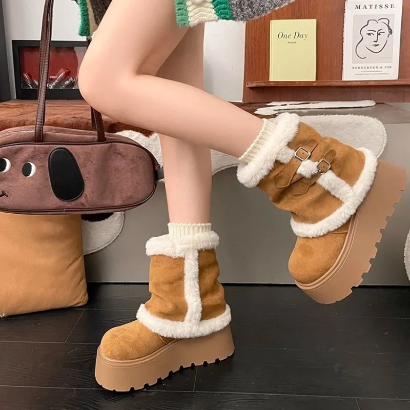 Winter Damen Plateau-Stiefeletten mit Flauschiger Fellbesatz, Doppelschnalle, Robuster Rutschfester Sohle, Warme Kurze Schneestiefel in Weiß – Detail 5