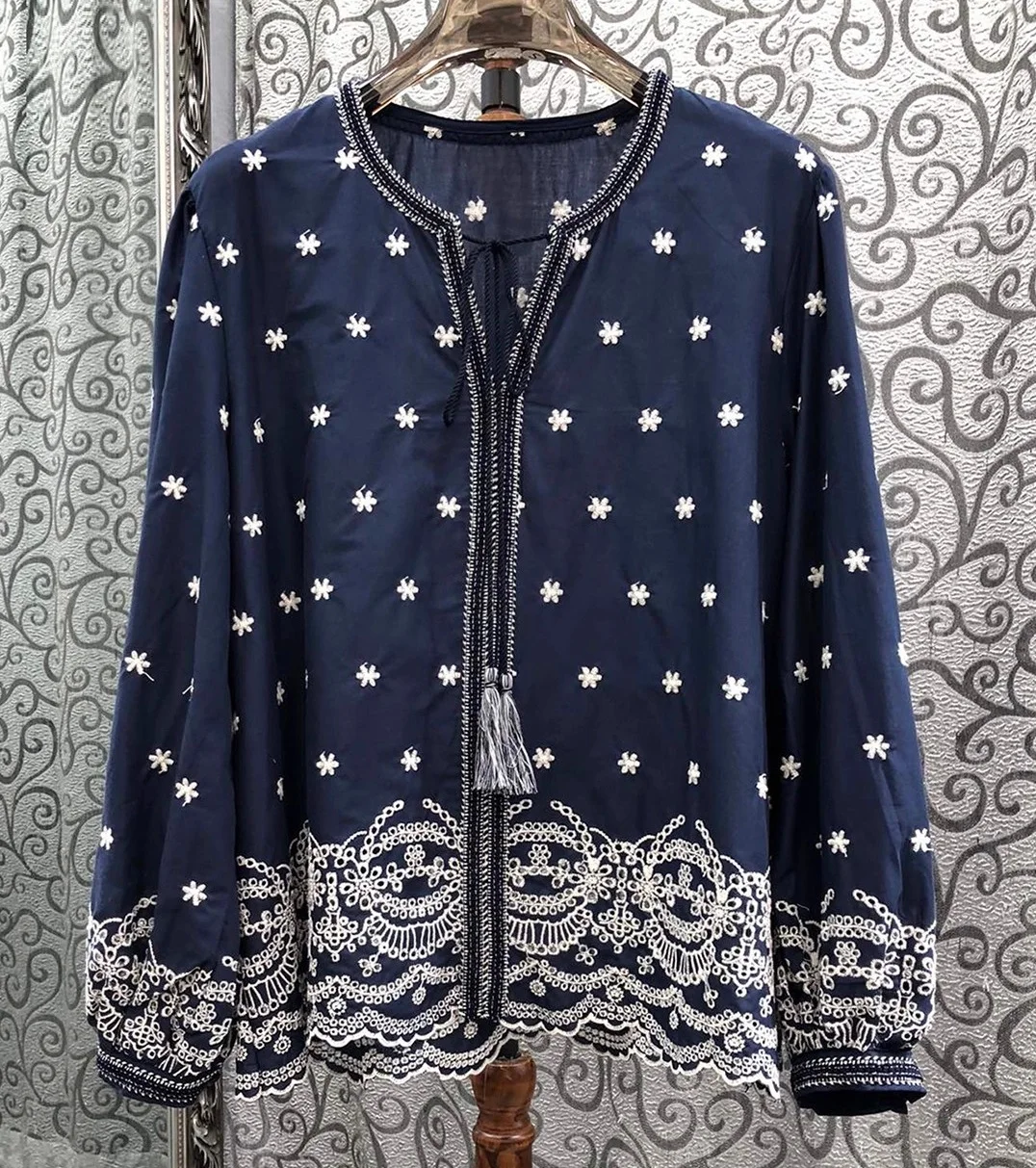 

100%Cotton Shirts 2025 Autumn Winter Style Women Sexy V-Neck Allover White Flower Embroidery Long Sleeve Dark Blue Loose Shirt