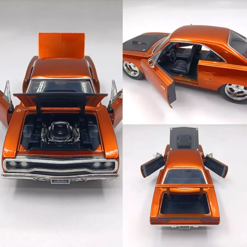 

Jada Diecast 1:24 Scale Plymouth Road Runner Alloy Simulation Car Model Static Collection Decorated Holiday Toys Souvenir Gift
