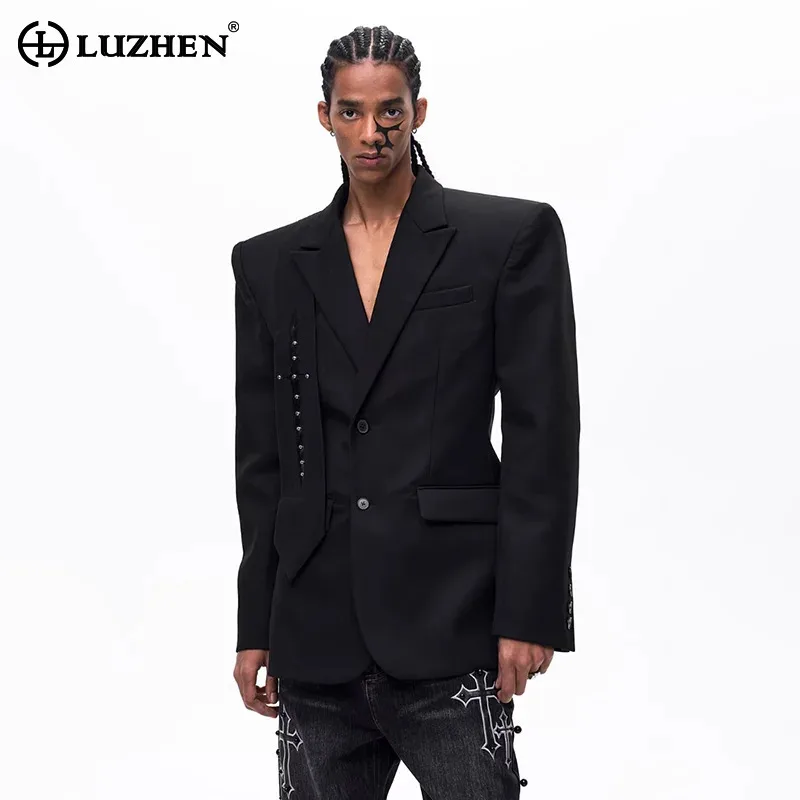 LUZHEN 2026 Spring New Necktie Patchwork Sequin Decorate Casual Blazer Coat Men Fashion Handsome Solid Color Male Jacket JY6325