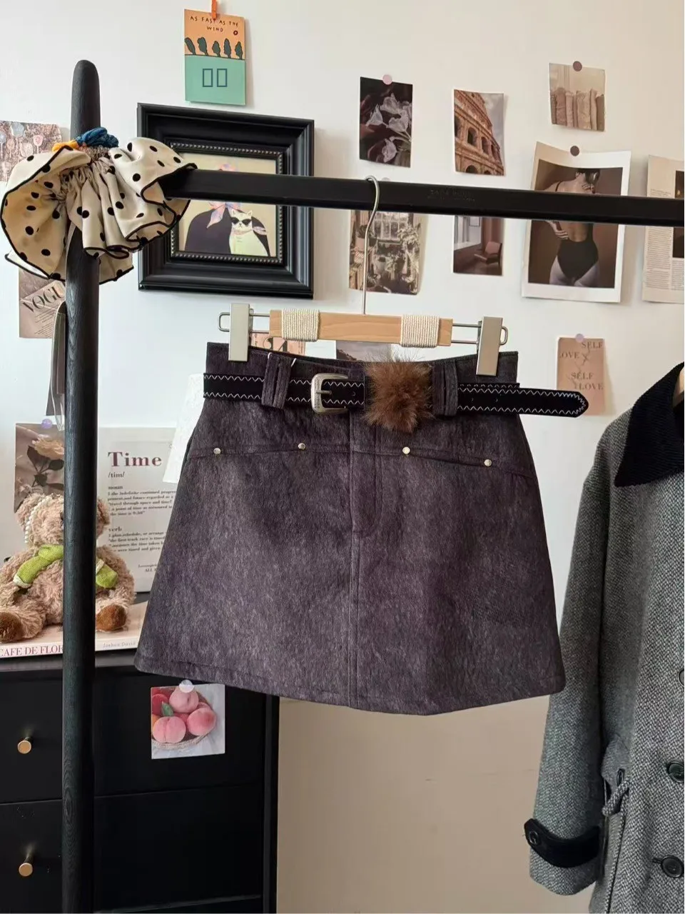 

Retro Korean High Waist A-Line Skirt Women's Coffee Color Leather Velvet Slimming ort Skirts for Autumn Winter