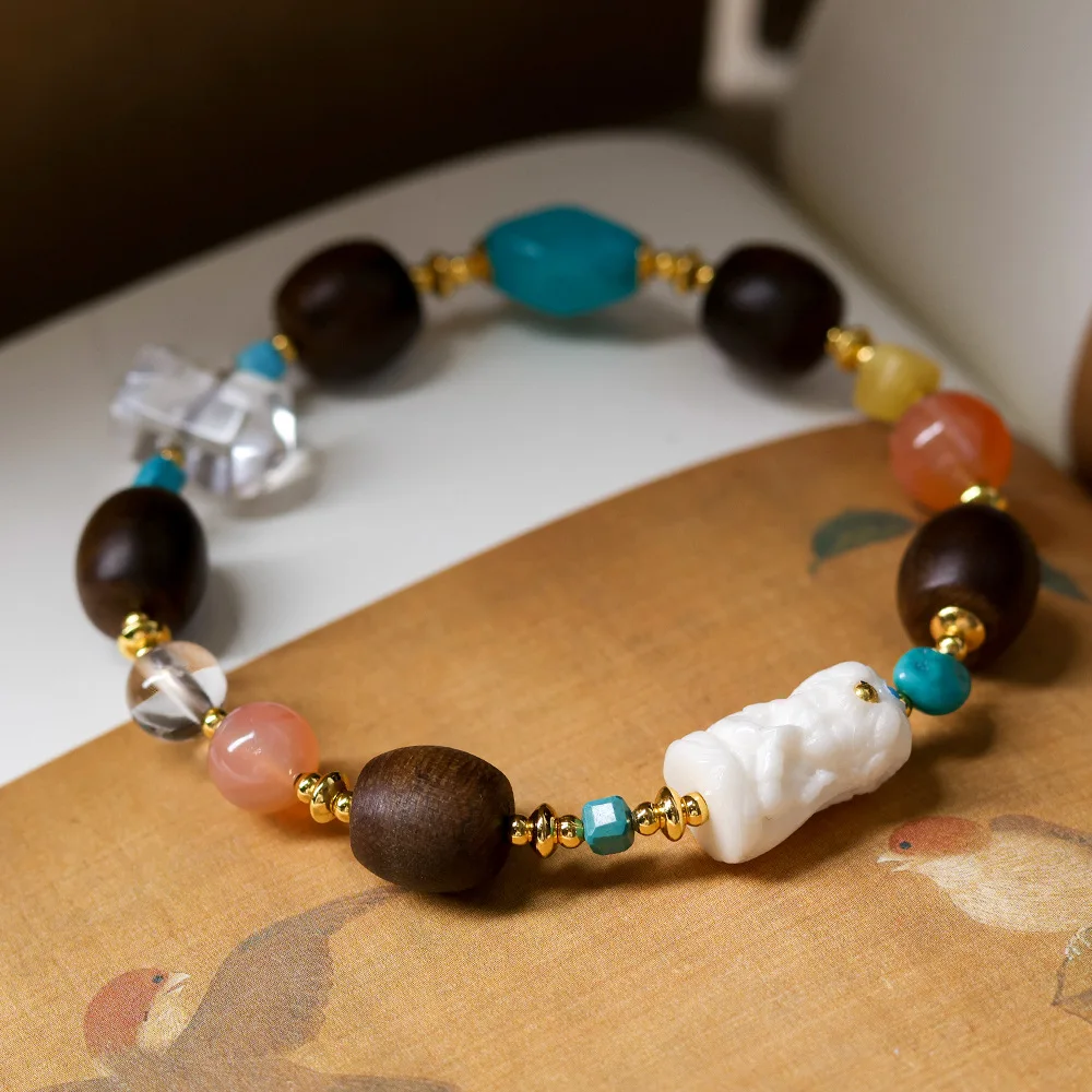 

Fusen Red Clay Agarwood Natural White Crystal Wood Bead Bracelet with Root-Style Kiraam Amber Chinese-Style Bracelet