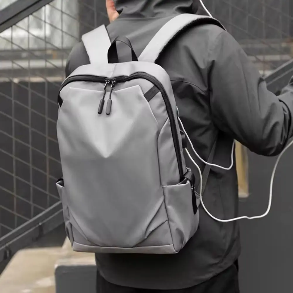 Mochila de Nylon Impermeável para Homens Carregamento USB Grande Capacidade Mochila para Laptop de Viagem, Mochila de Embarque de Negócios