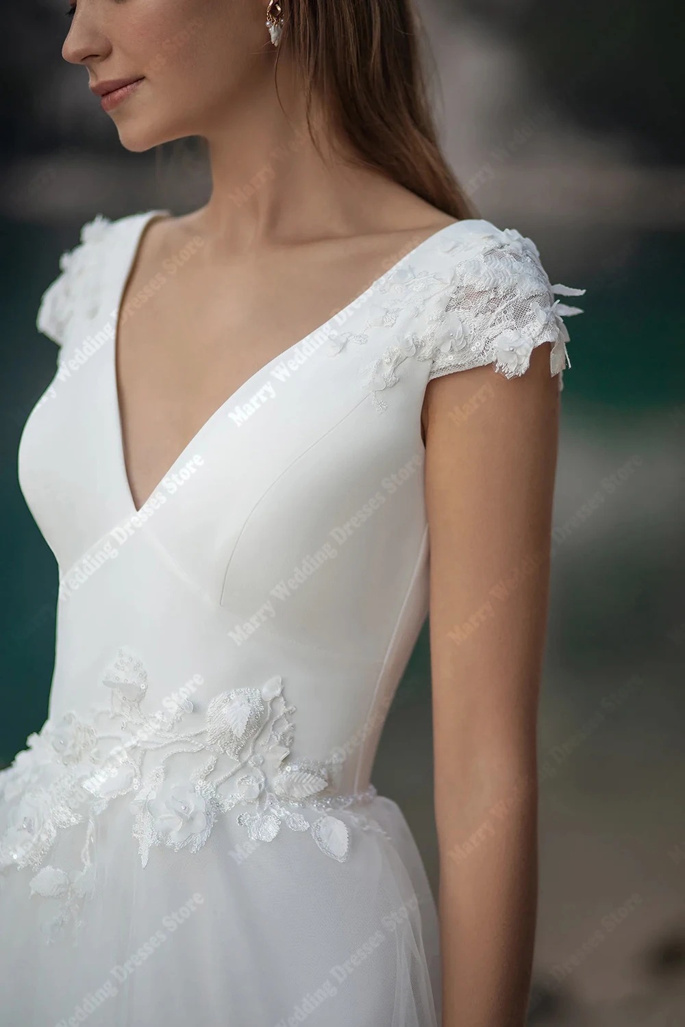 Bellissimi abiti da sposa da donna con scollo a V Lussuosi applicazioni in pizzo Tulle Abiti da sposa Banchetto di fidanzamento Abiti da principessa personalizzati
