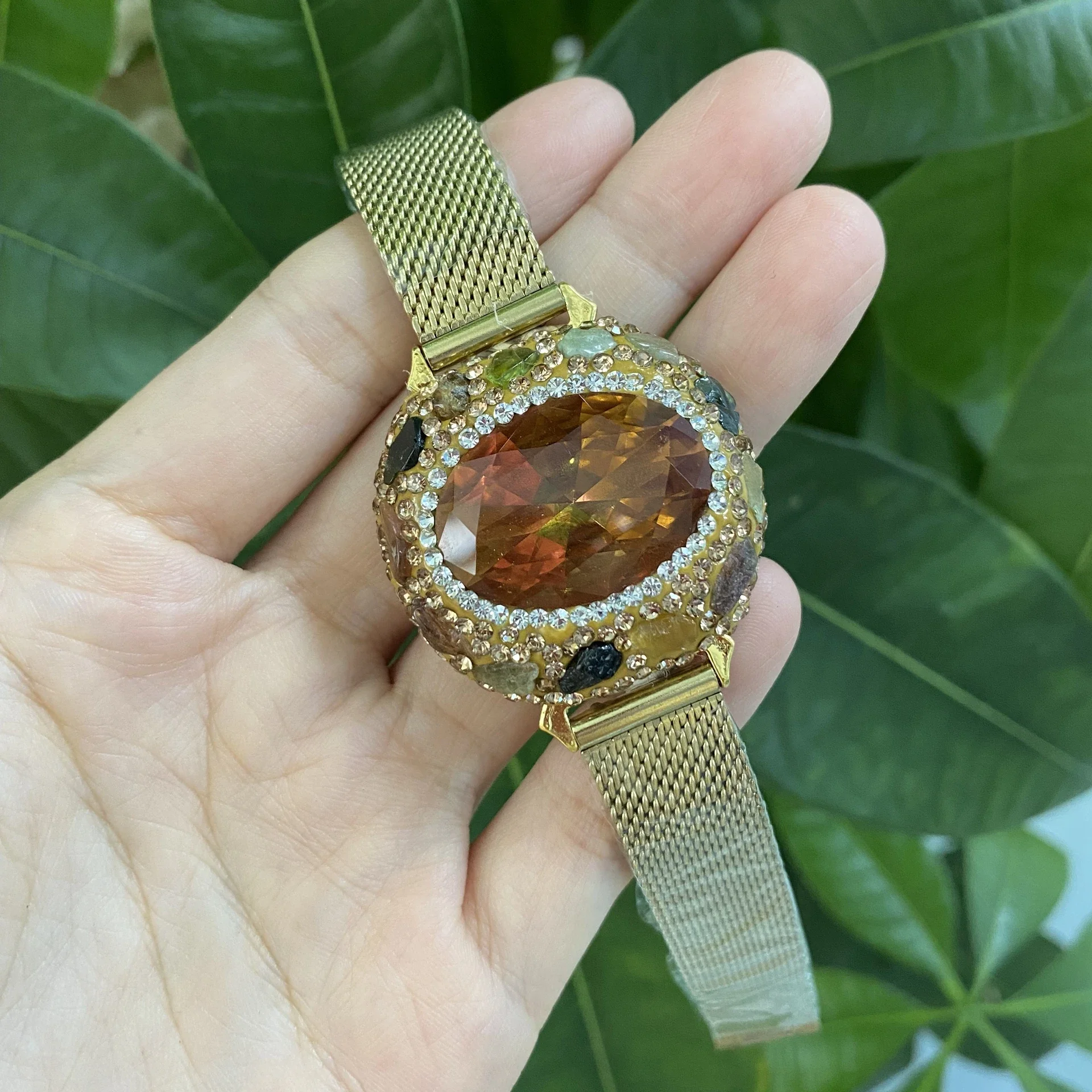 Farbwechselnder Sudan-Stein, natürlicher Turmalin, Edelstahl-Gürtelarmband, Zultanit-Quarz-Armreif, exquisiter Damenschmuck