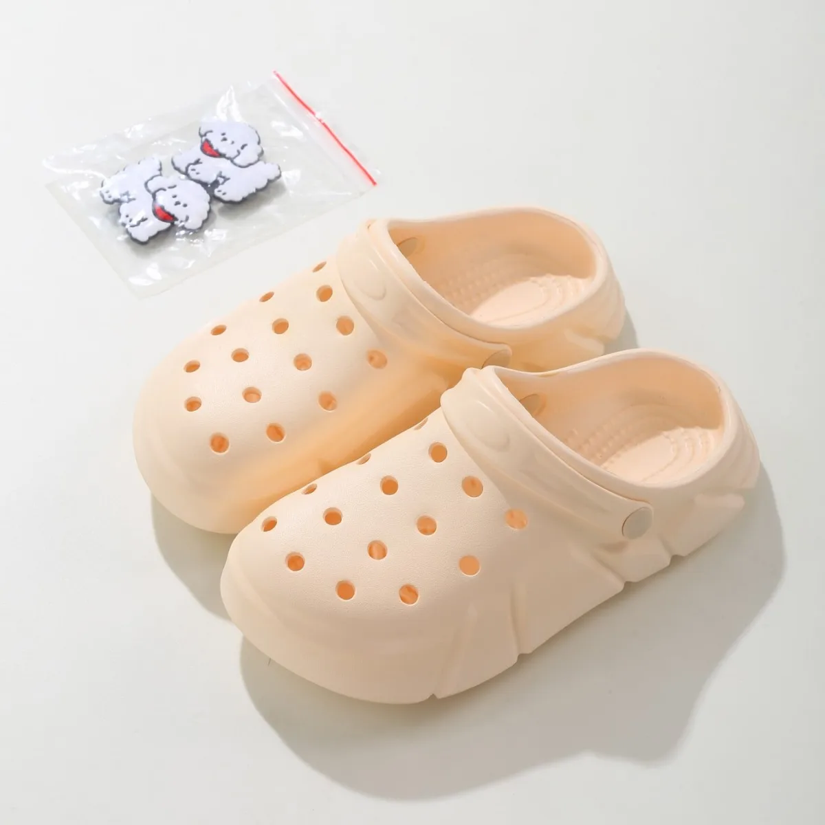 Girls Trendy EVA Garden Clogs - Breathable Non-Slip Slip-On Sandals with Pet Design, No Lining Garden Shoes, Beach Slides