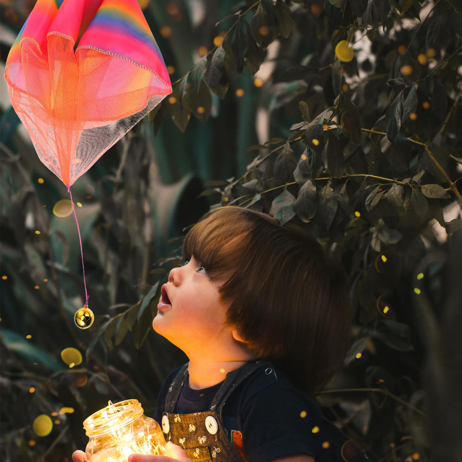 

2Pcs Outdoor Parachute for Children Hand Throw Flying Plaything Kids Educational Party Favor Fun Activity