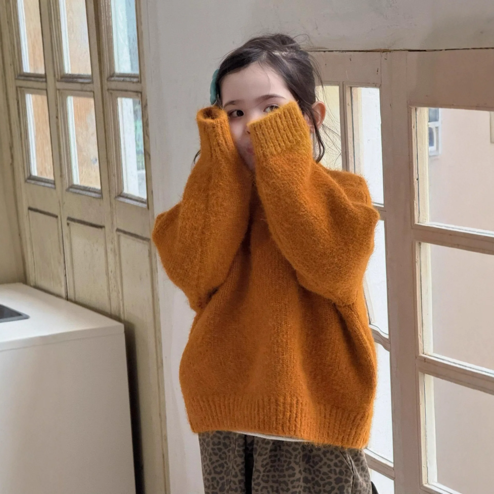 

Korean New Style Children Clothes Thick Winter White Round Neck Sweater Knitted All-match Sweater for Baby Girls