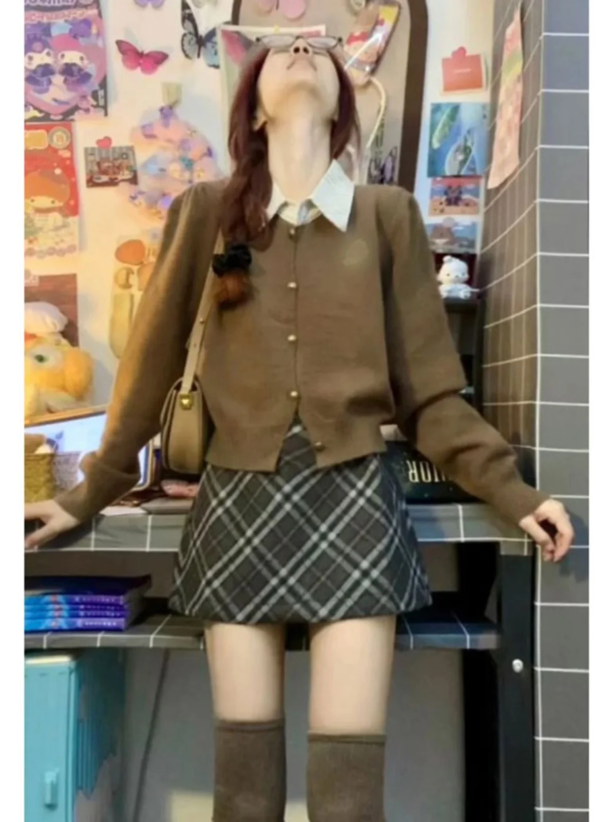 

Весенняя новинка: Женский вязаный комплект в студенческом стиле — юбка и топ с длинным рукавом из хлопкового бленда, удобный костюм-двойка