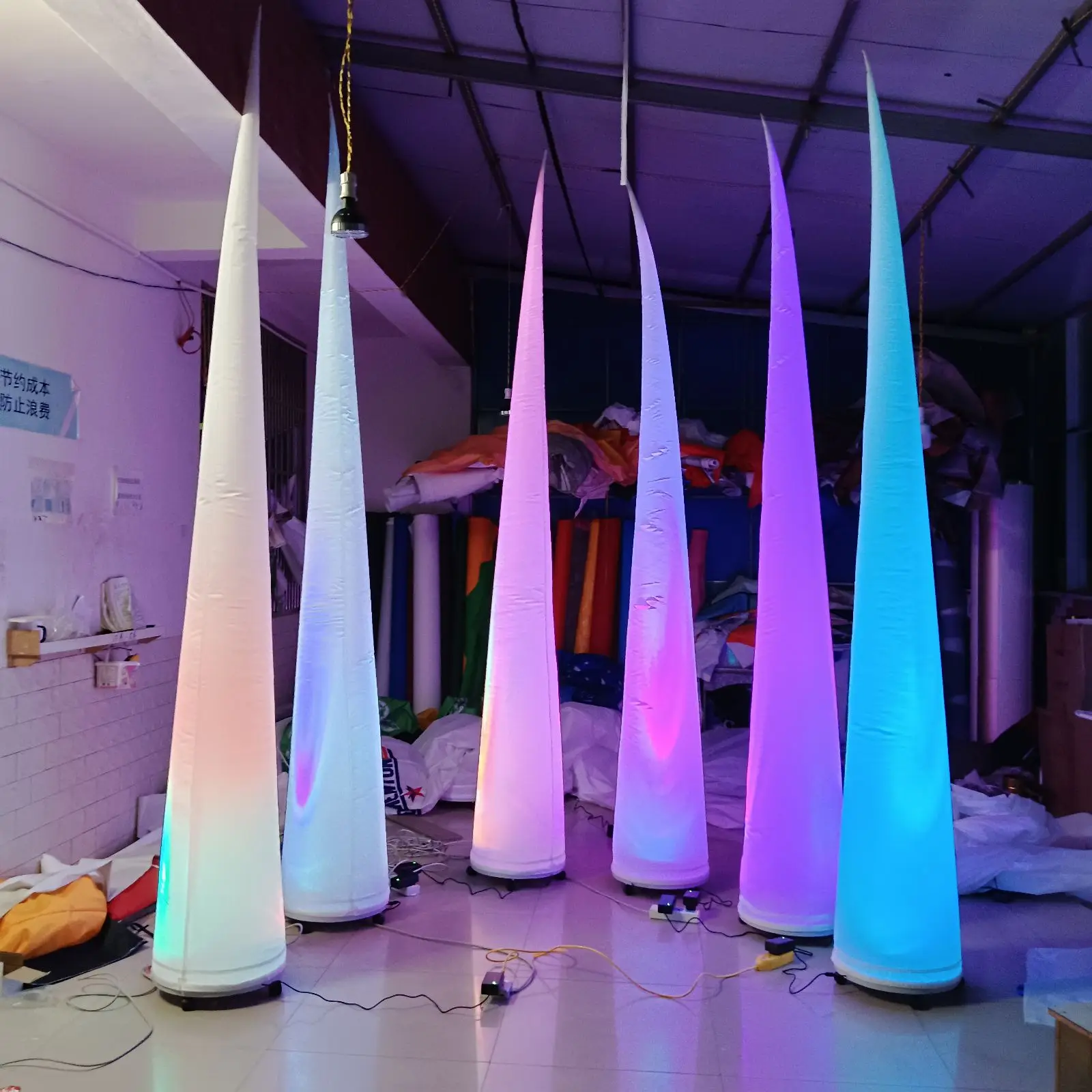 

6 PCS 3m High LED Lighting Inflatable Cone with Base Blower for Night Club Decorationand Stage Decoration
