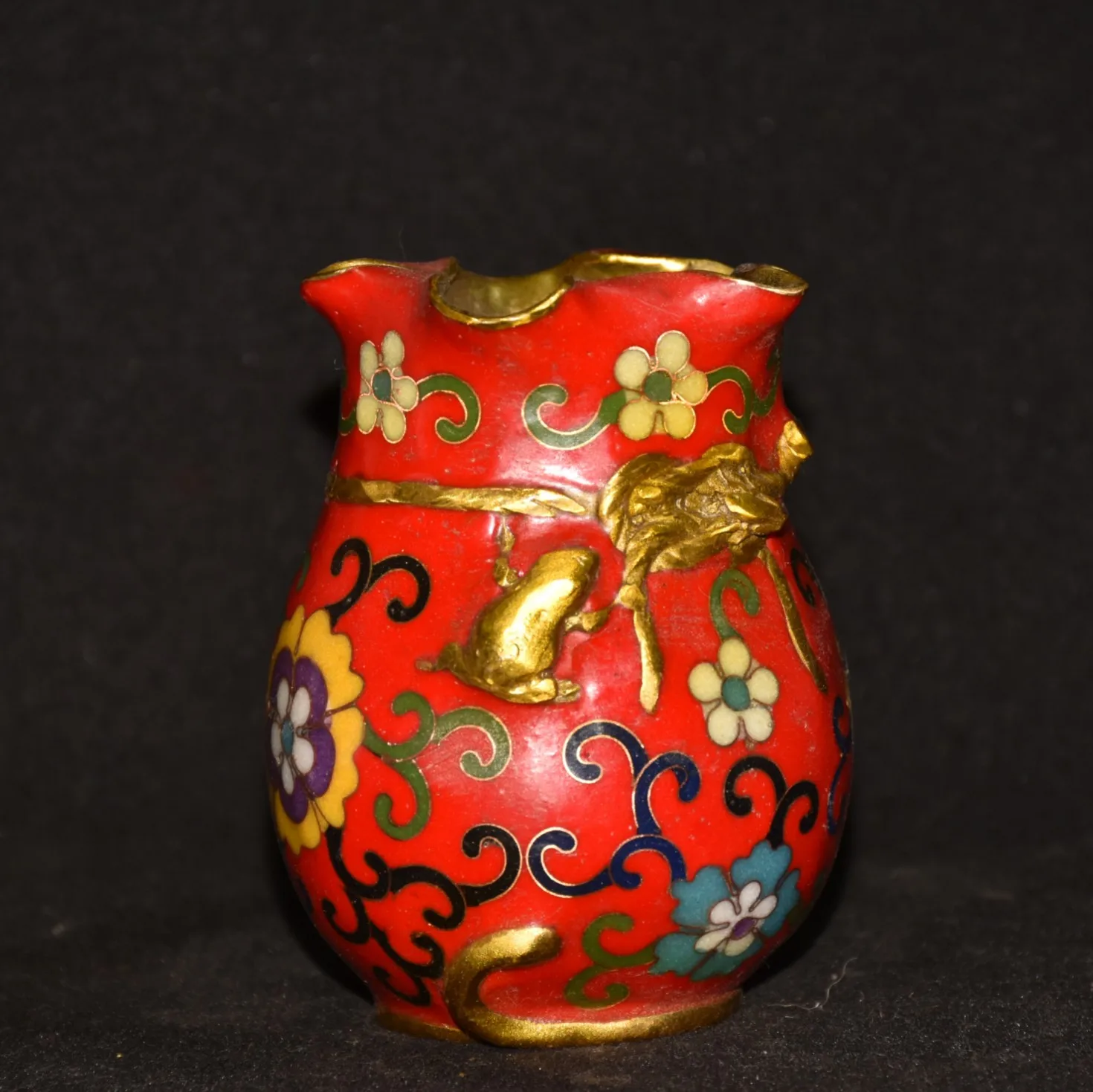 

Rare old Handmade Copper-bodied enamelware with hand-tied wire and cloisonné mouse purse bottle