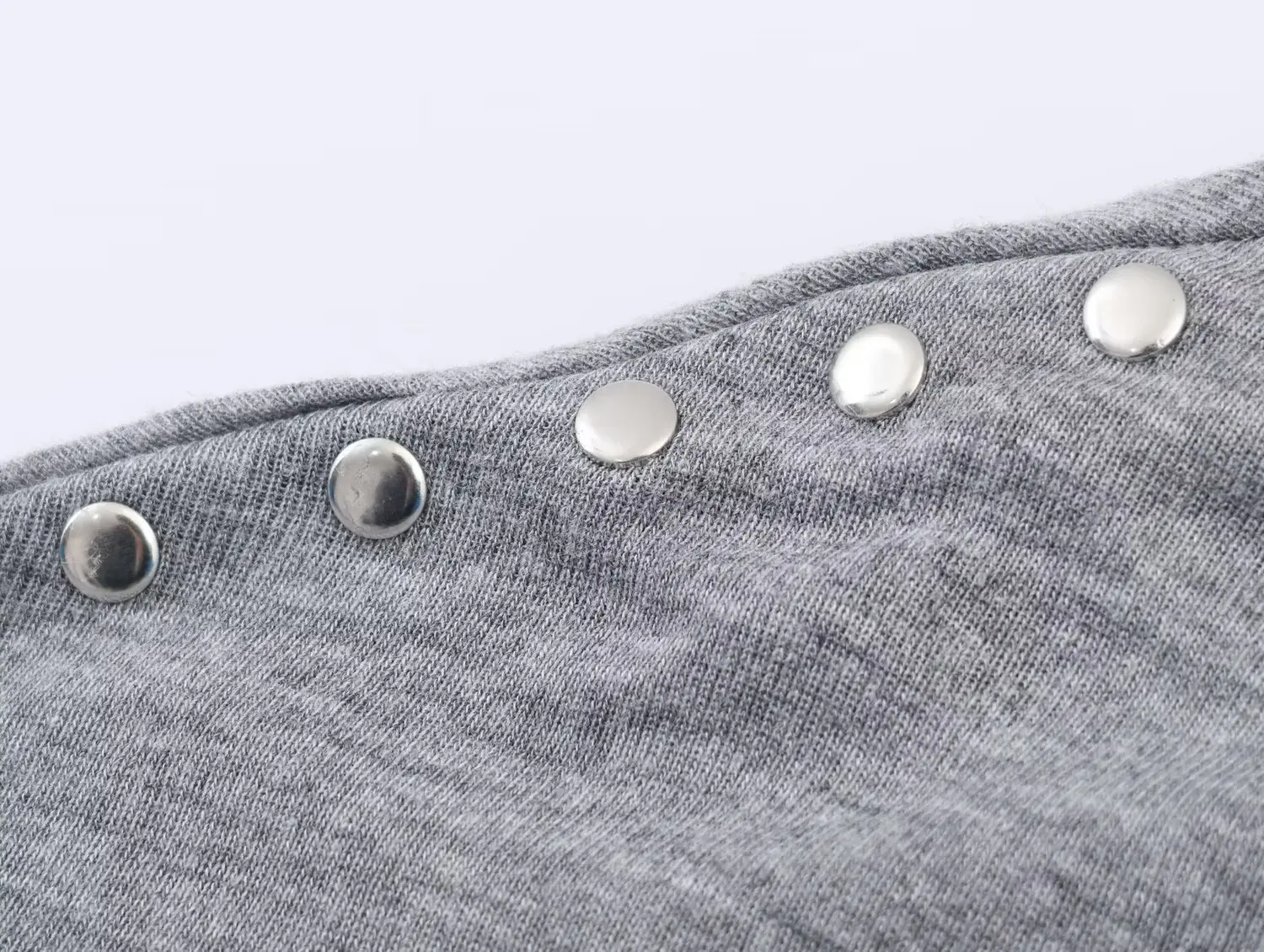 가을 여성용 스터드 장식 배트윙 슬리브 니트 풀오버 루즈 캐주얼 패션 레이지 롱슬리브 두꺼운 오프숄더 탑