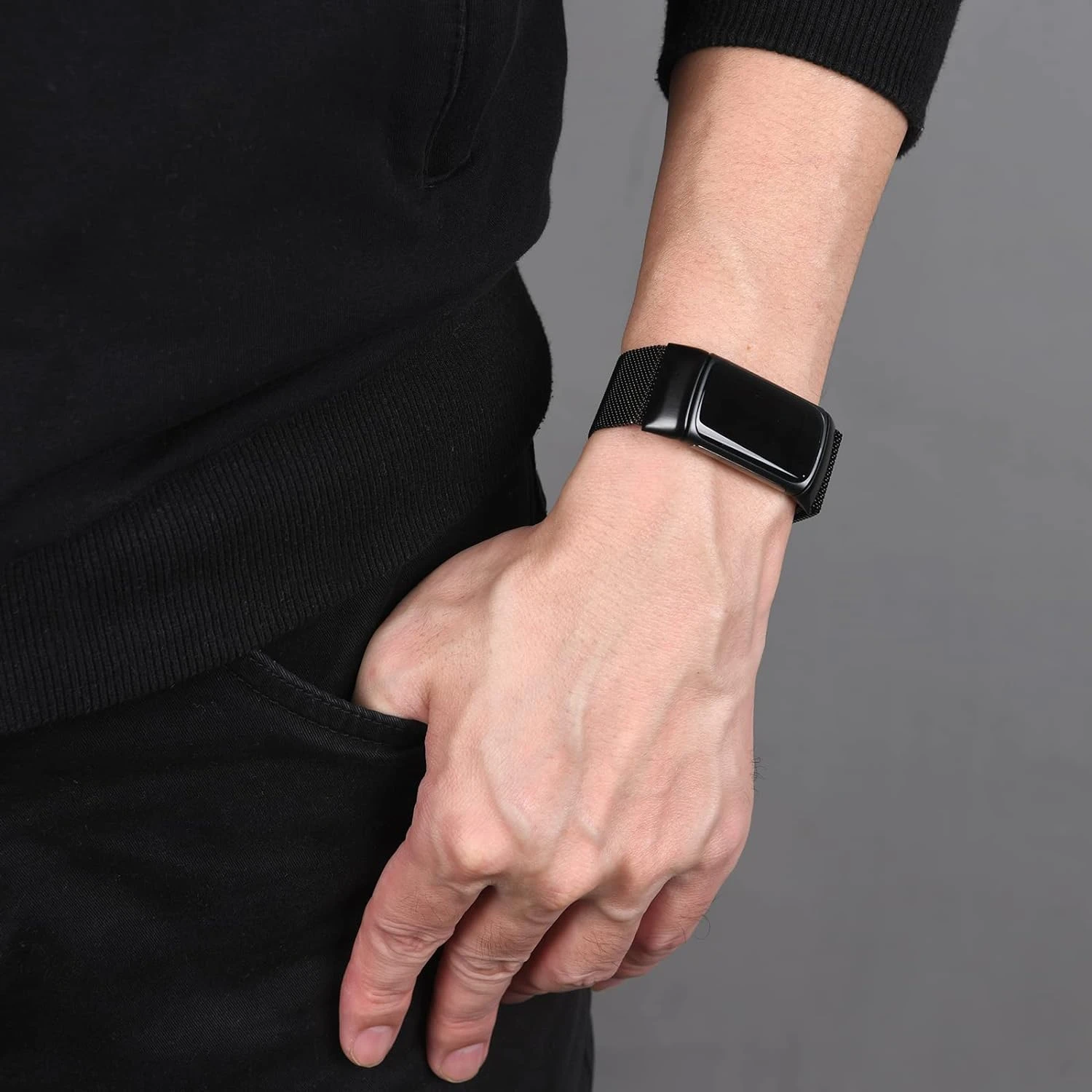 ملابس يومية. ارفع مظرتك مع سوار المعصم المذهل والأنيق والمكرر الذي يعزز السحر والأناقة. مثالية لجي #3